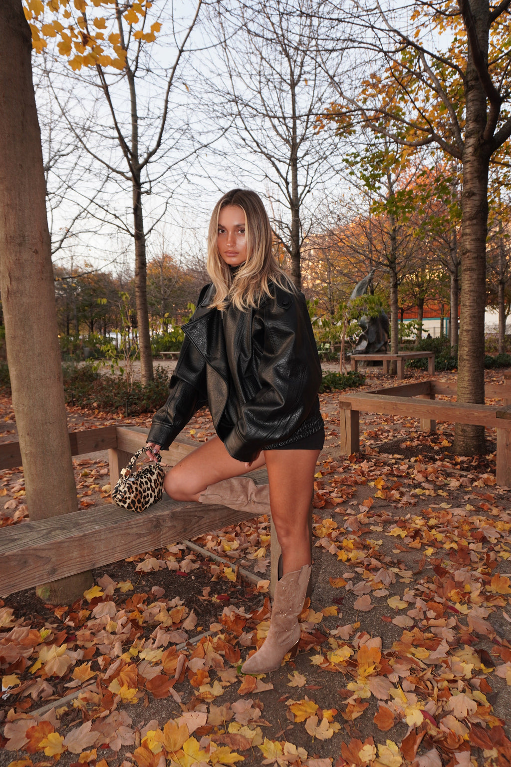 SANTIAGS INAYA - TAUPE